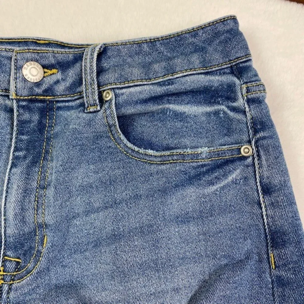 Harper Heritage Distressed Cut Off Denim High-Rise Shorts, size 28‎
